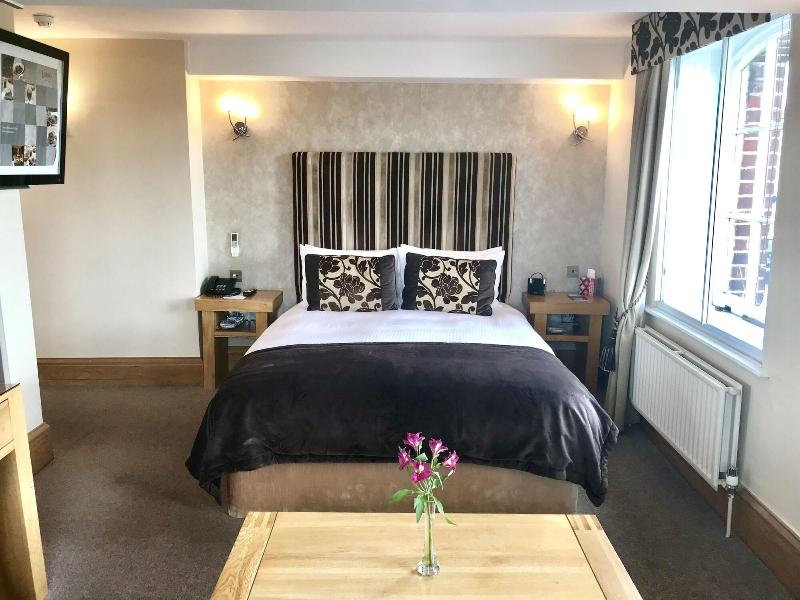 Ennios Boutique Hotel Rooms - Oda