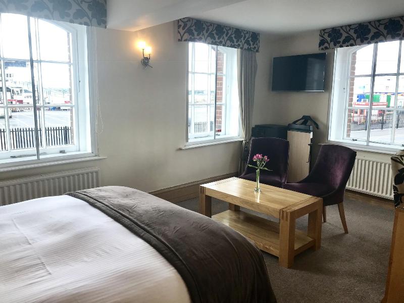 Ennios Boutique Hotel Rooms - Oda