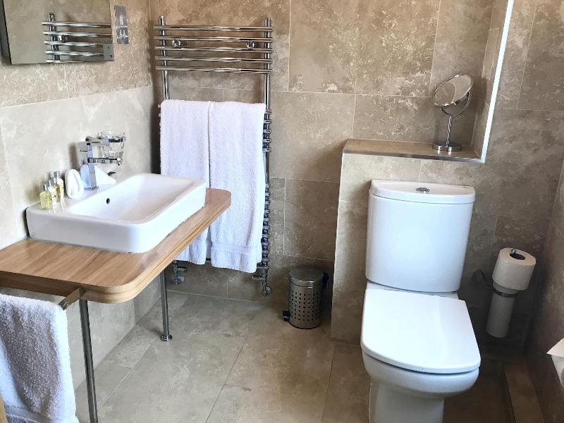 Ennios Boutique Hotel Rooms - Oda