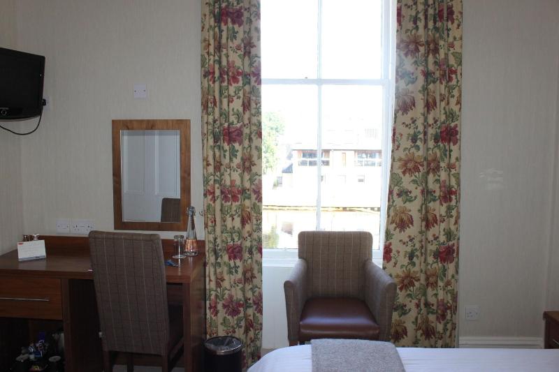 Mackays Hotel - Oda