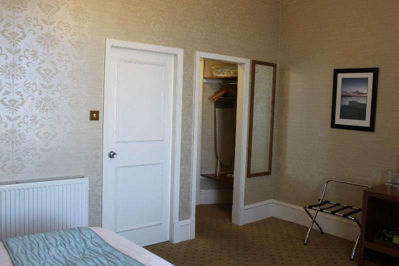 Mackays Hotel - Oda