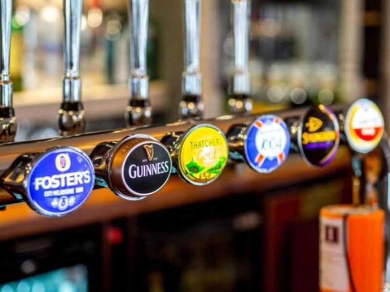 The Devil s Punchbowl Hotel - Bar