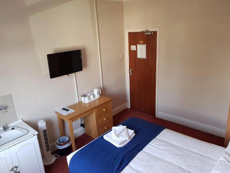 Newark Hotel - Oda