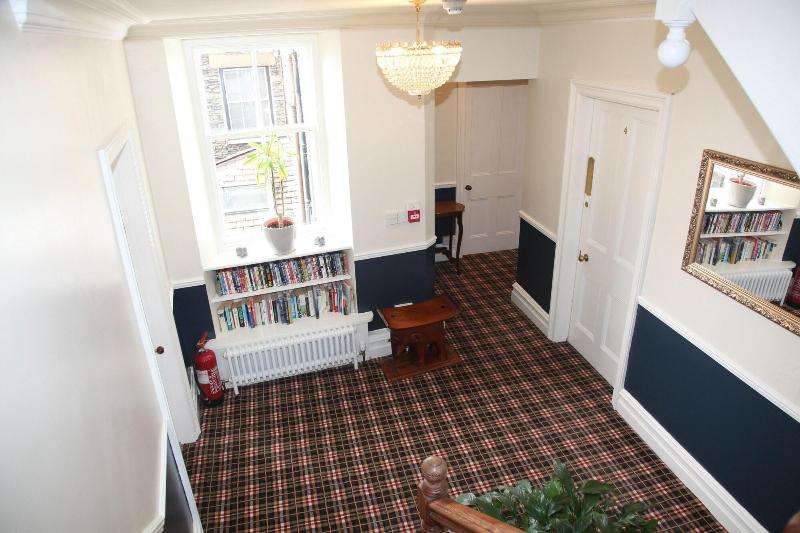 Kirkwood Guest House - Lobi