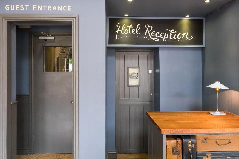 The Wellington Hotel - Lobi