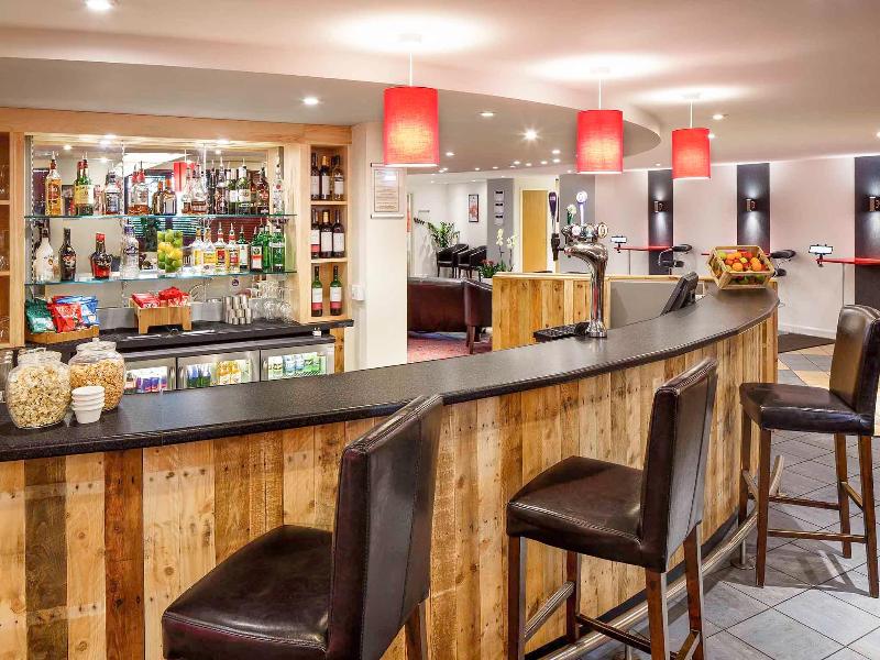 Garner Hotel Lincoln by IHG - Bar