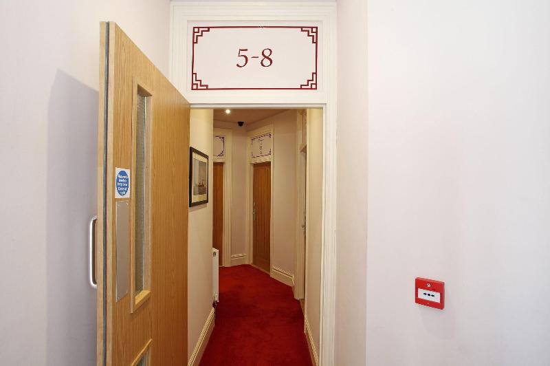 Castle Hotel - Lobi