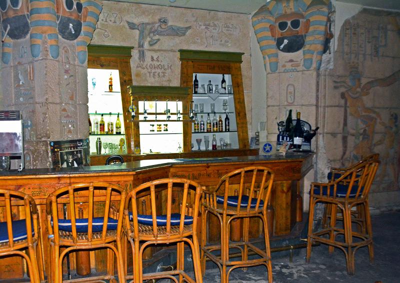 Gaddis Luxor Hotel, Suites and Apartments - Bar