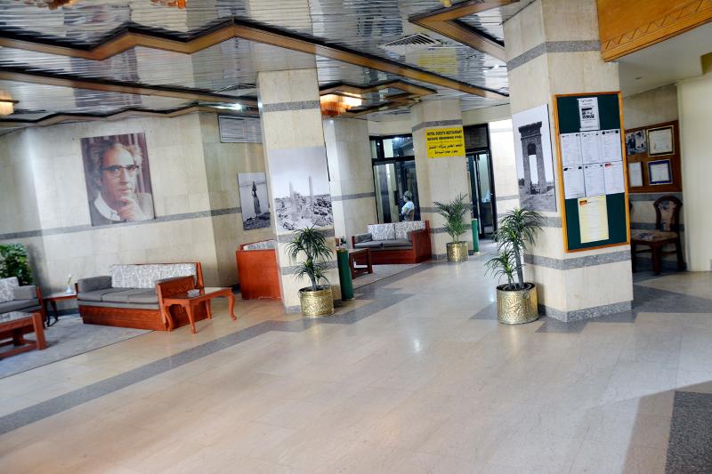 Gaddis Luxor Hotel, Suites and Apartments - Lobi