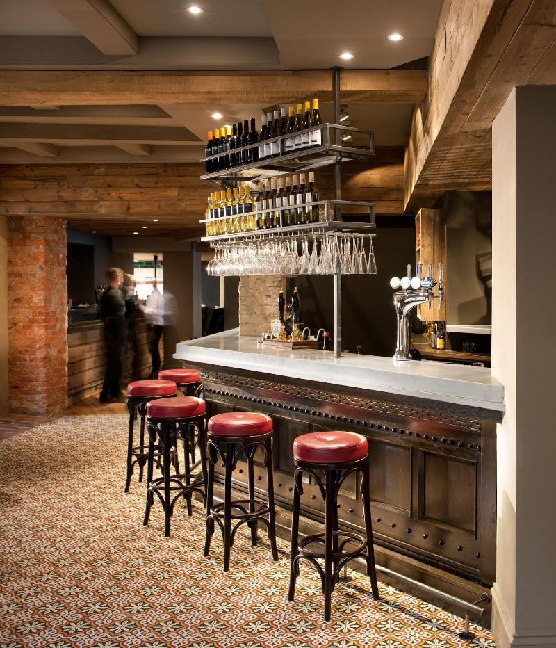 the crown and thistle - Genel