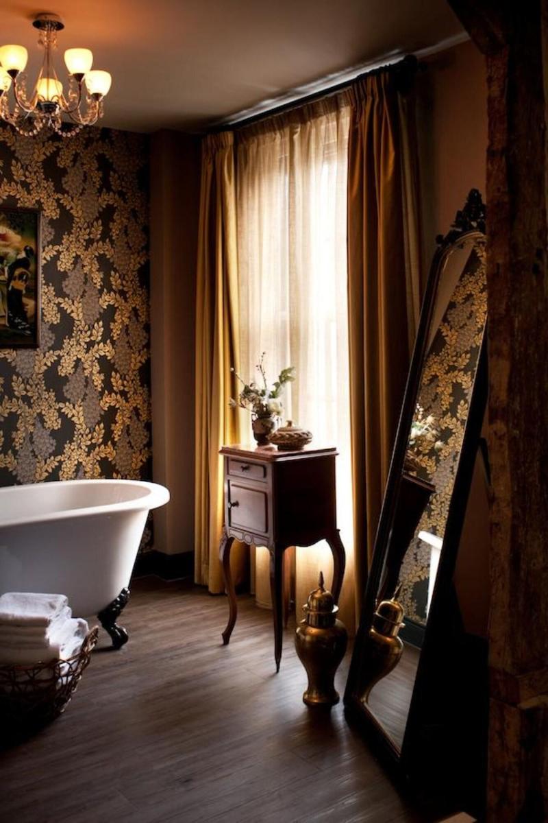 the crown and thistle - Oda