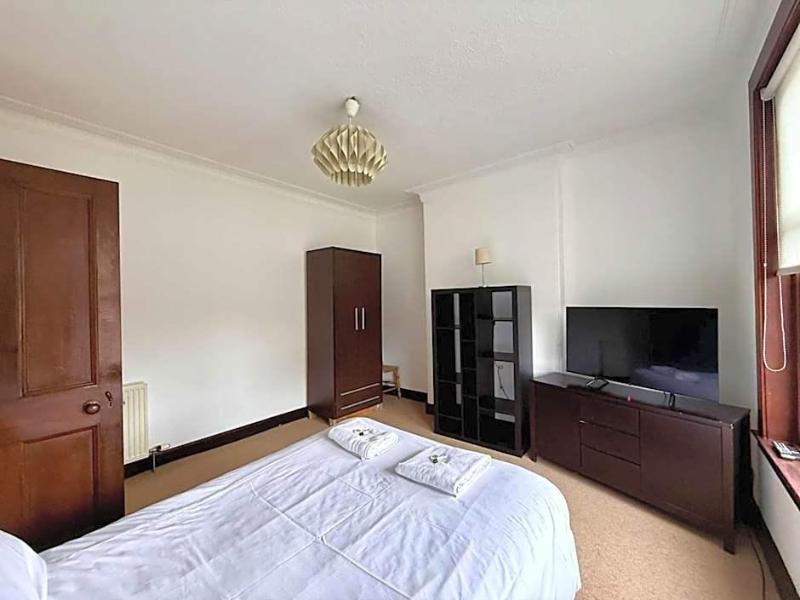 Orchard Hotel - Genel