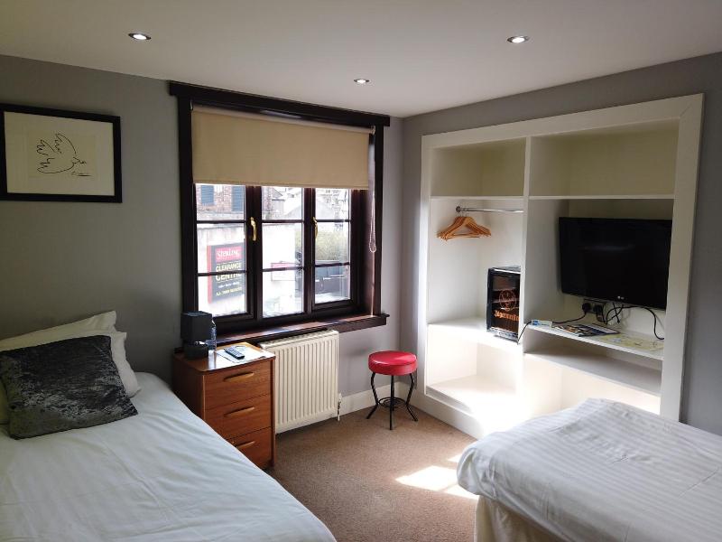 Orchard Hotel - Genel