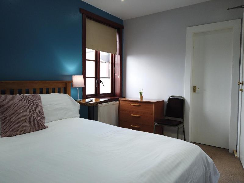 Orchard Hotel - Genel