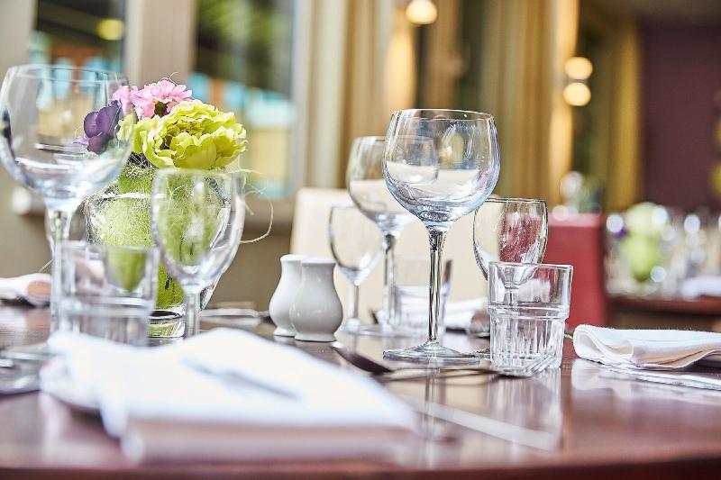 Kents Hill Park Conference Centre and Hotel - Restoran