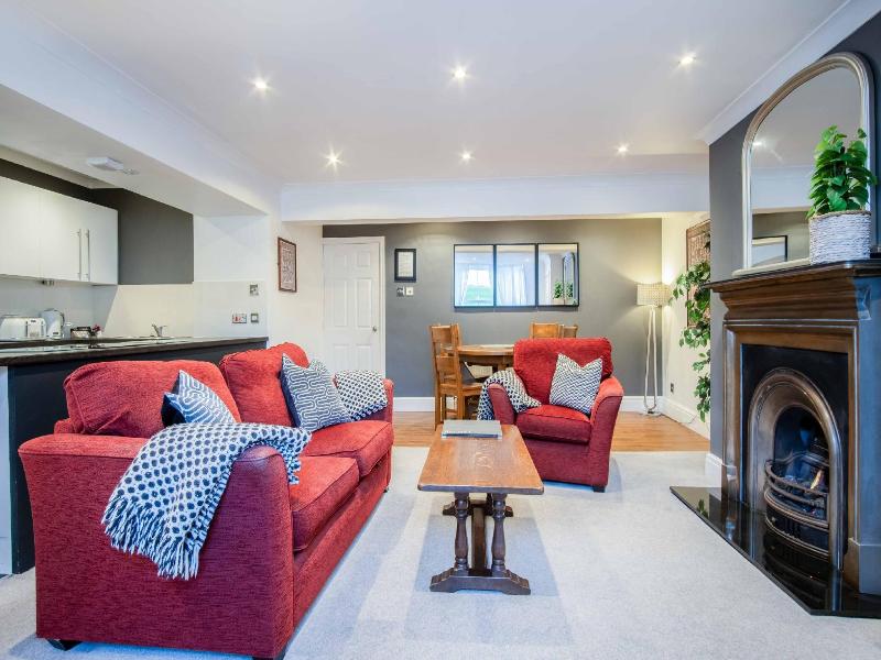 The Helaina Luxury Apartments - Oda