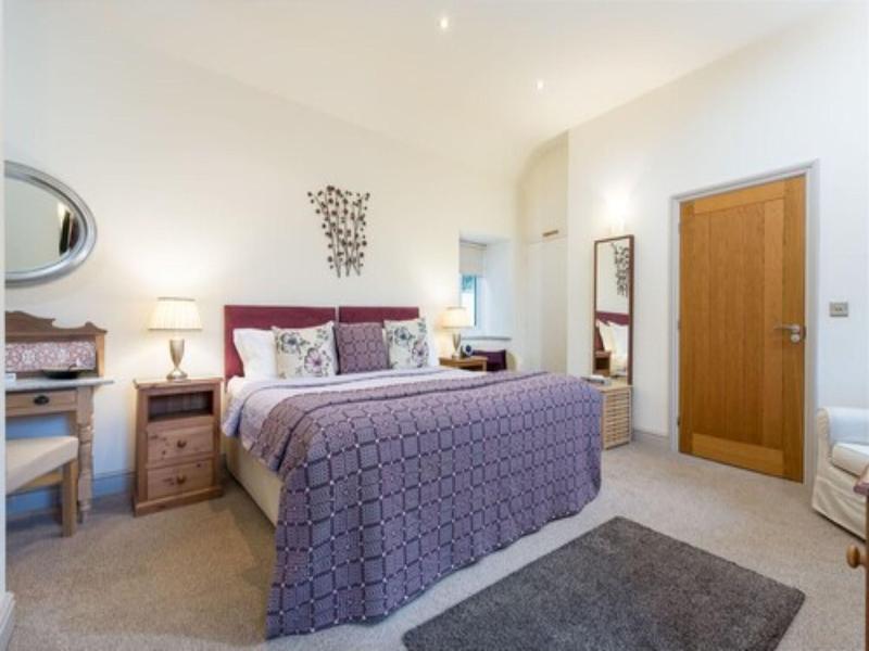 Canaston Oaks Luxury Bed   Breakfast - Oda