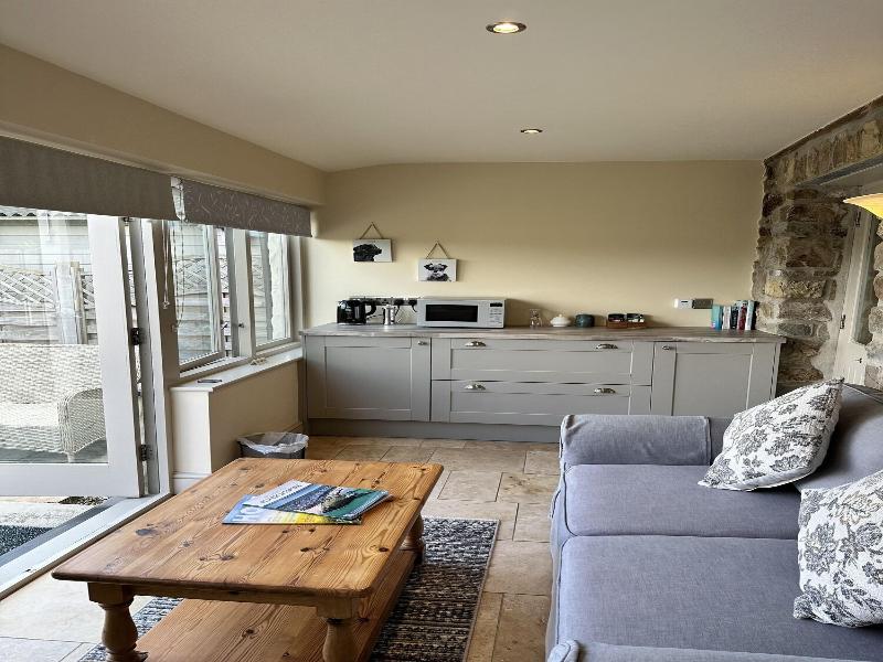 Canaston Oaks Luxury Bed   Breakfast - Oda