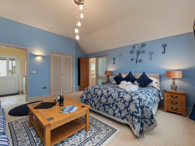 Canaston Oaks Luxury Bed   Breakfast - Oda