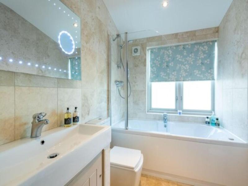 Canaston Oaks Luxury Bed   Breakfast - Oda