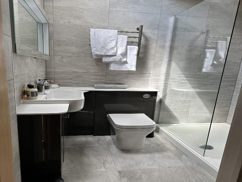 Canaston Oaks Luxury Bed   Breakfast - Oda