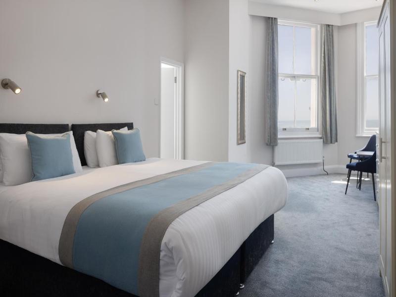 The Cumberland Hotel - Genel