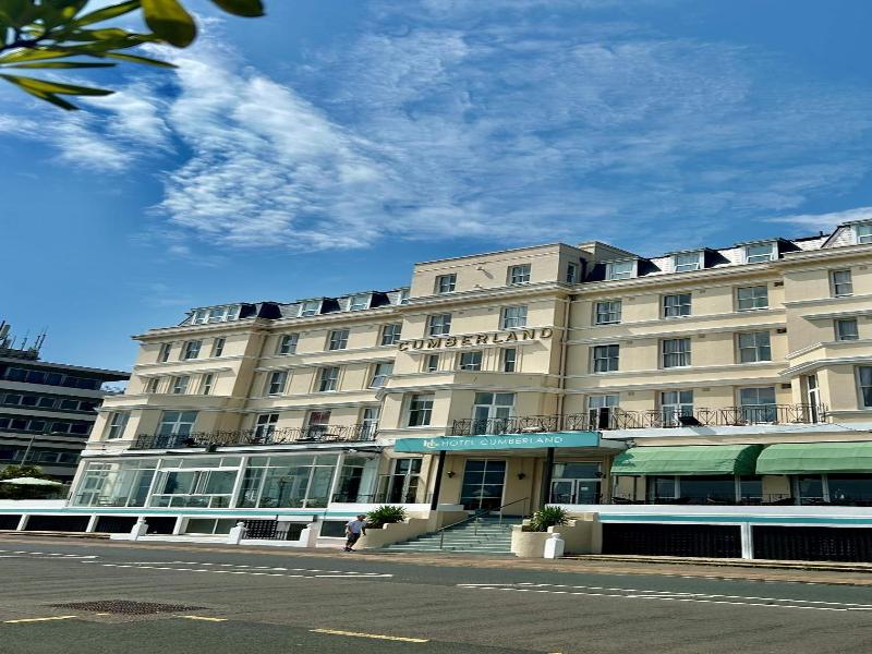 The Cumberland Hotel - Genel