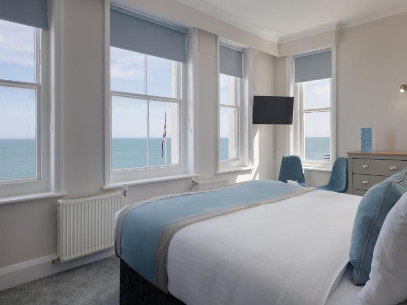 The Cumberland Hotel - Genel