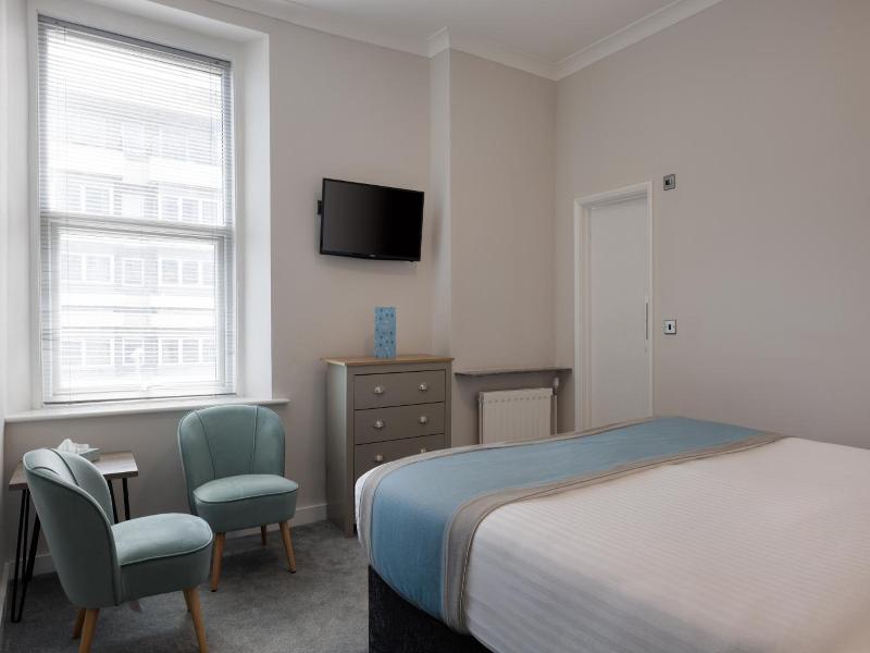 The Cumberland Hotel - Genel