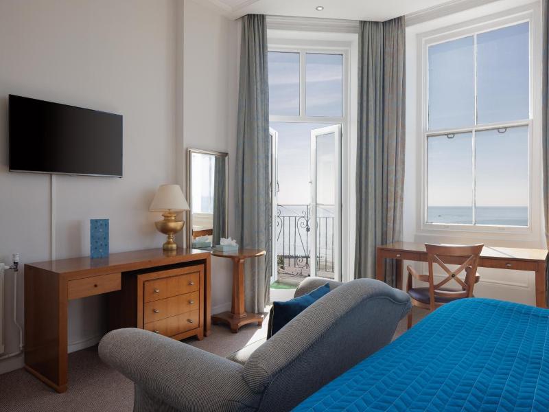 The Cumberland Hotel - Genel