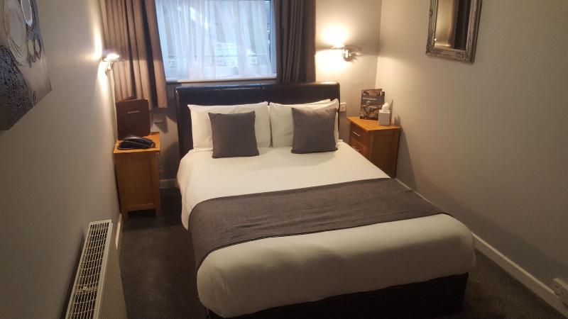 Beeches Hotel Leisure Club and Spa - Oda