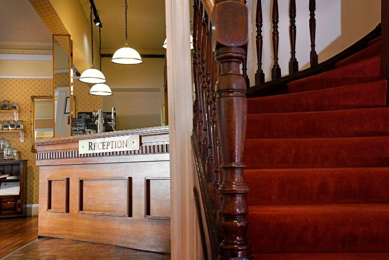 The Corner House Hotel - Lobi