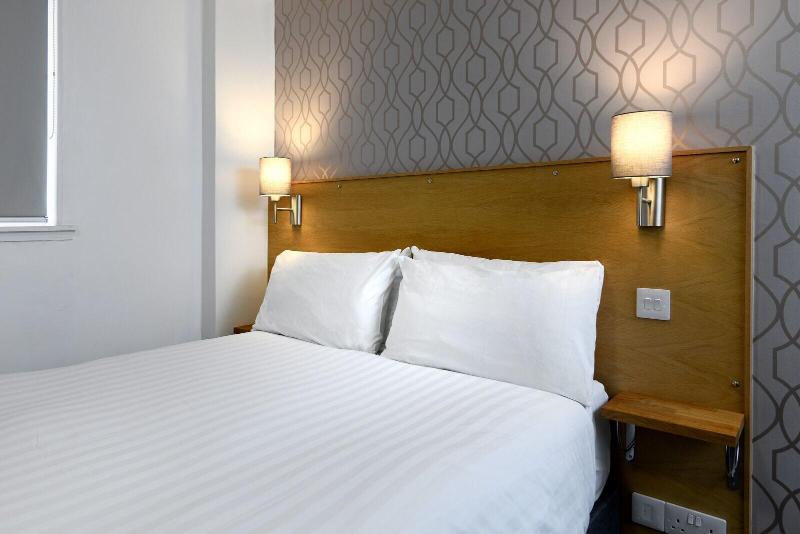 The Corner House Hotel - Oda