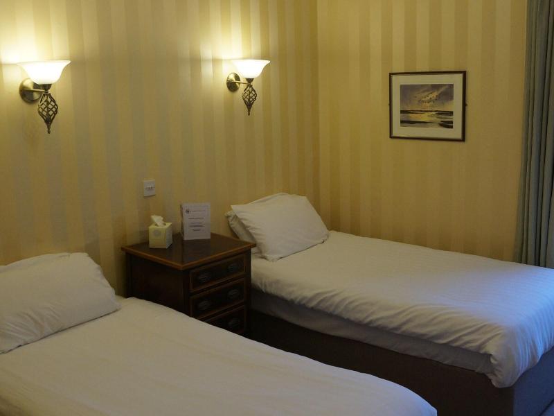 The Corner House Hotel - Oda