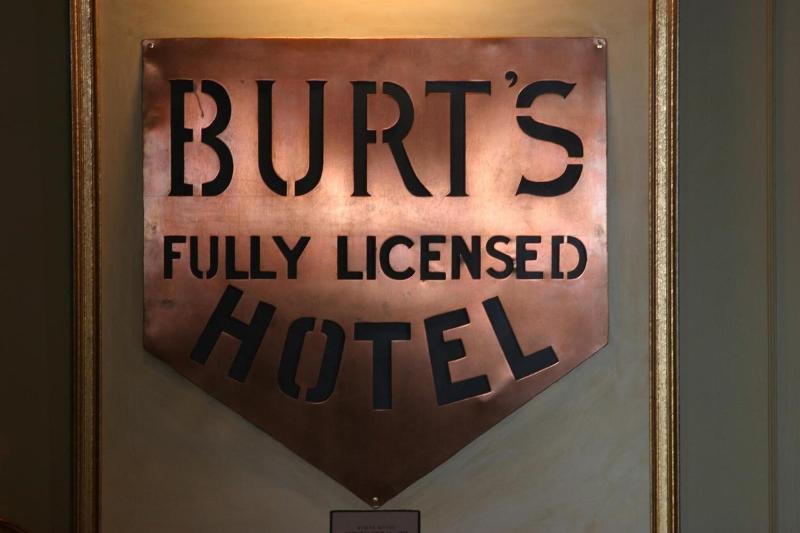 Burts Hotel - Lobi
