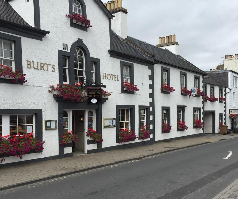Burts Hotel - Genel