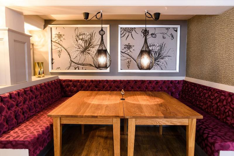 The Wheatsheaf Inn - Lobi