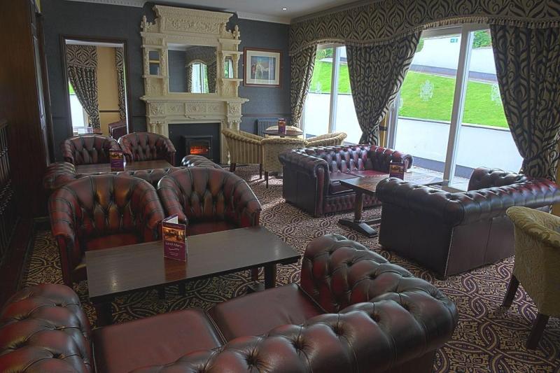 Buckatree Hall Hotel - Bar