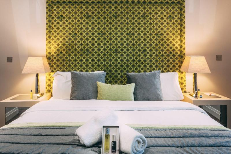 The Malvern Spa Hotel - Oda