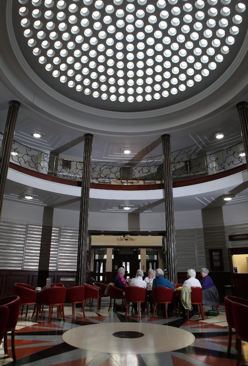 The Royal Maritime Club - Lobi