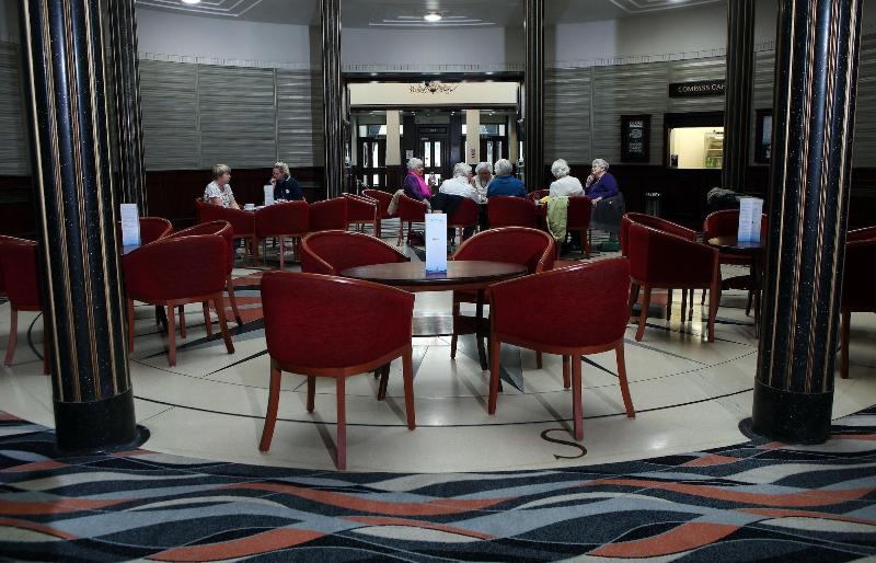 The Royal Maritime Club - Lobi