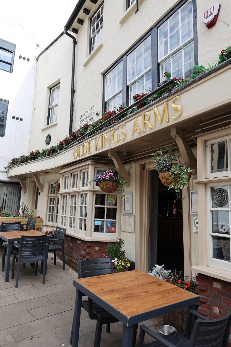 Olde Kings Arms - Genel