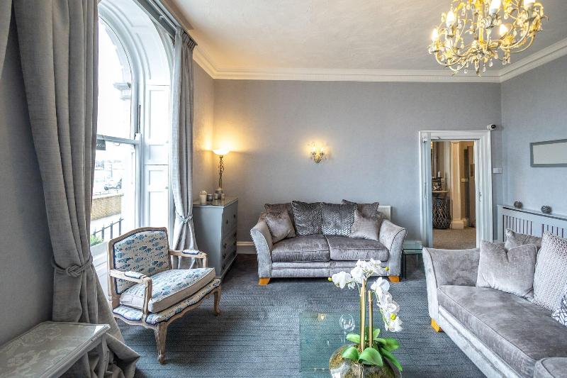 Gloucester House - Lobi