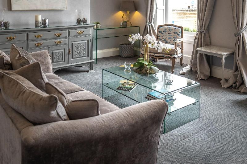 Gloucester House - Lobi