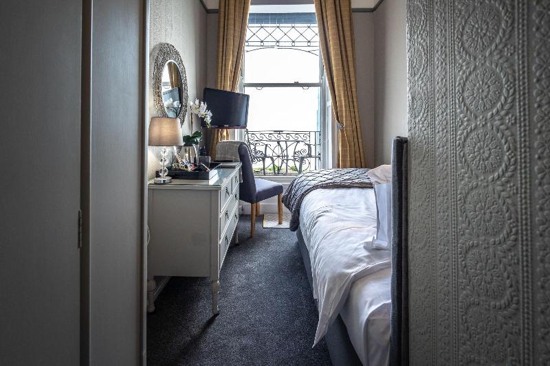 Gloucester House - Aktivite