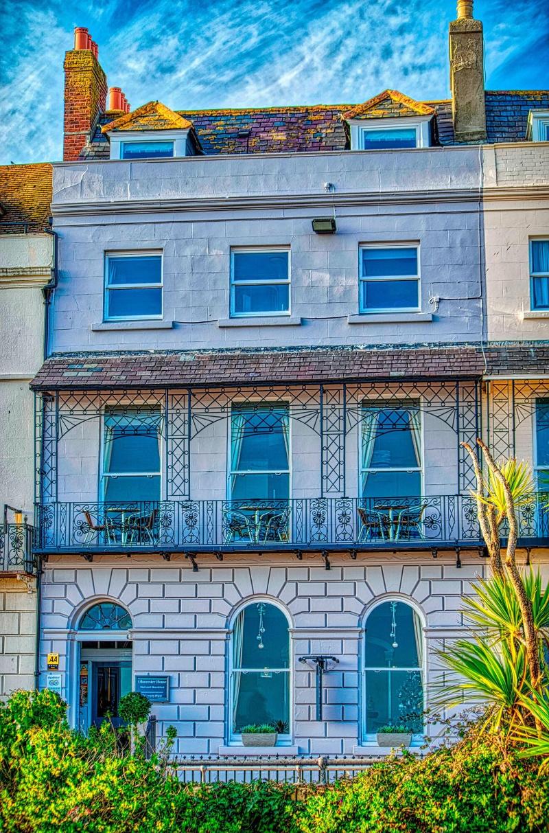 Gloucester House - Genel