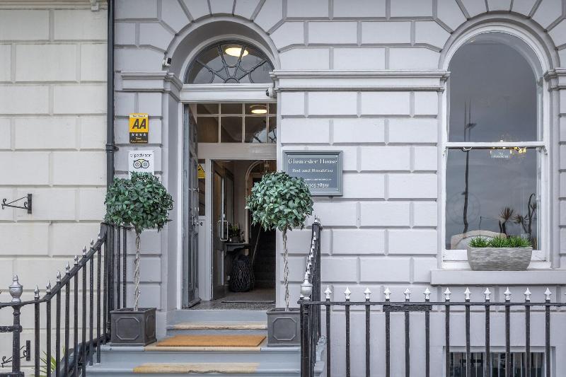 Gloucester House - Genel