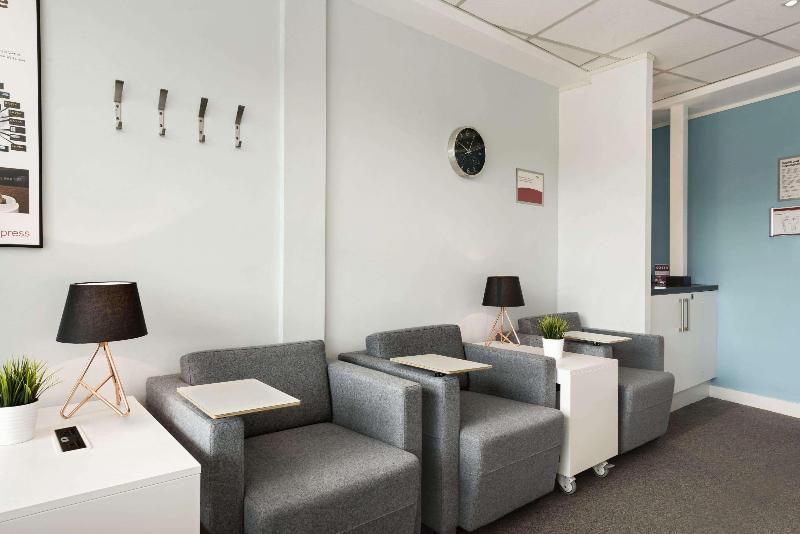 Days Inn Cannock Norton Canes M6 Toll - Toplantı