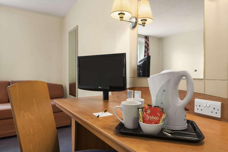 Days Inn Cannock Norton Canes M6 Toll - Oda