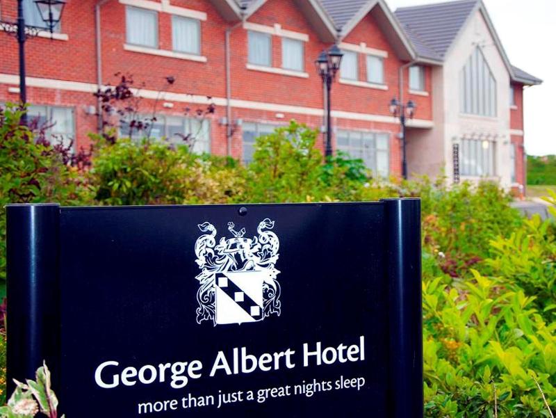 George Albert Hotel - Genel